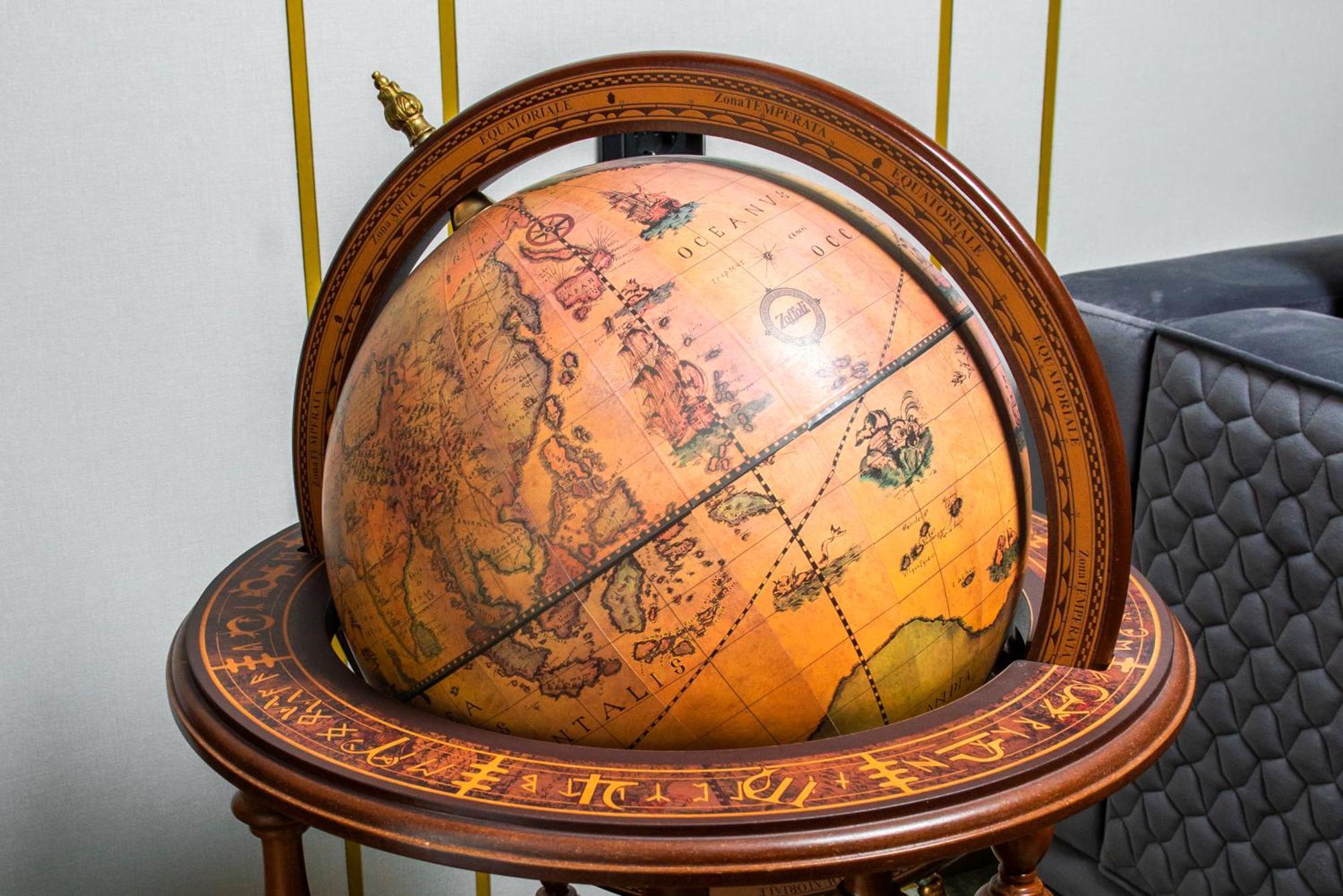 巴库洲际酒店 外观 照片 A globe