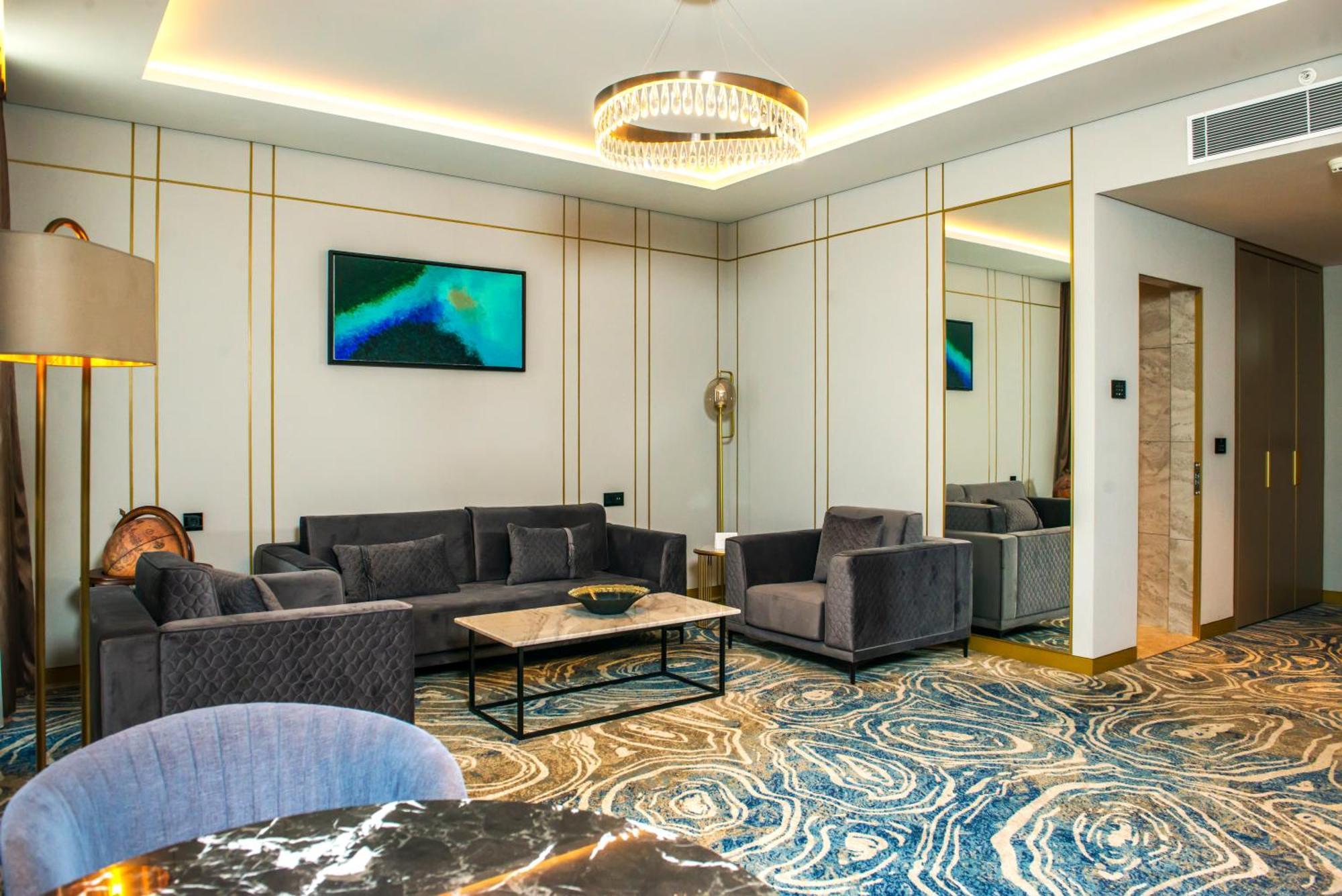 巴库洲际酒店 外观 照片 The interior of the hotel
